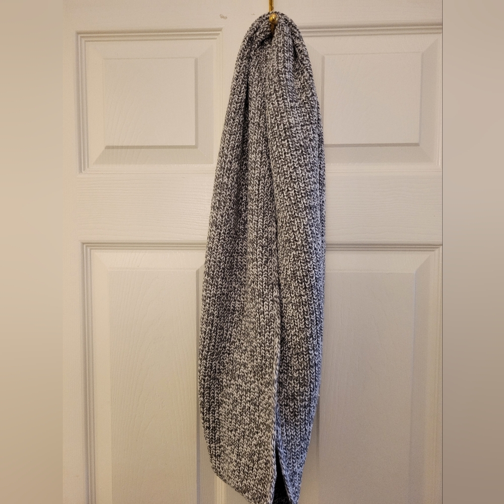 H&M INFINITY SCARF MULTI COLOR BLEND GRAY CREAM
